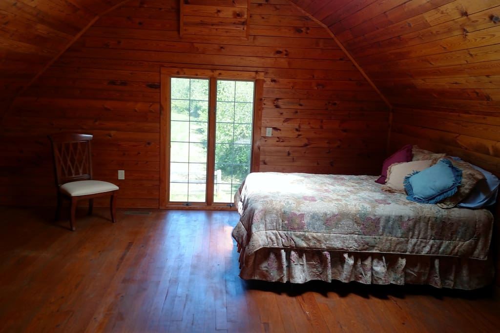 Barn bedroom with Queen-sized bed.