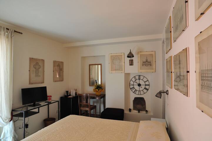 homey apartment with three bedrooms gallery image 5