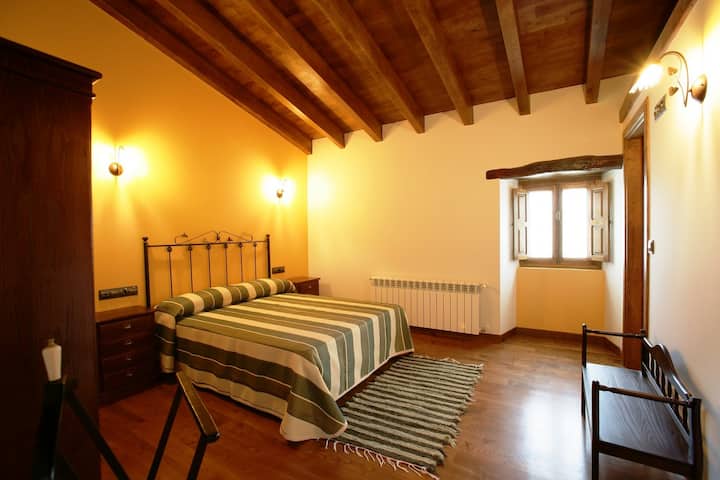 Habitación doble con baño