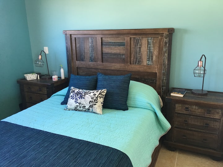 Задна спална соба, брачен кревет (широк 150