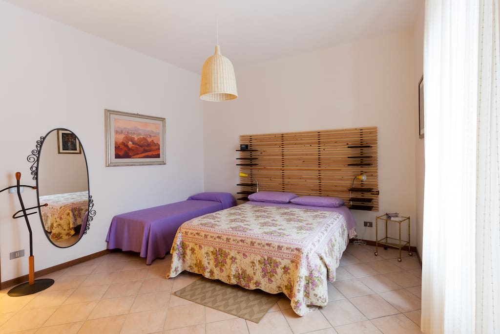 camera doppia principale e letto singolo