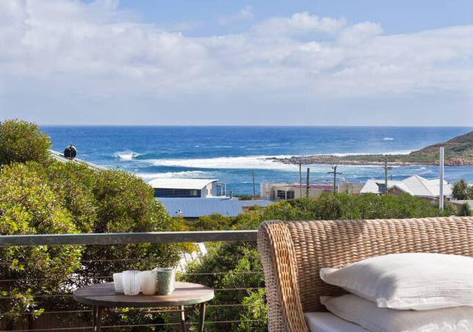 Oceanview Beach House gallery image 2