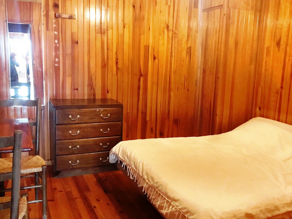 Საძინებელი 1