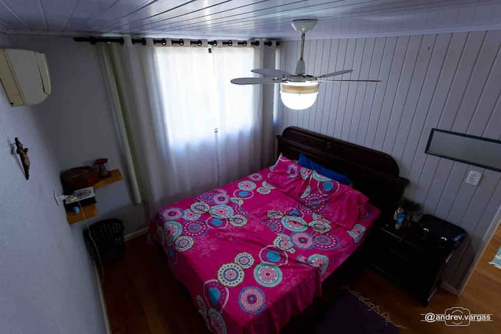 חדר שינה זוגי עליון