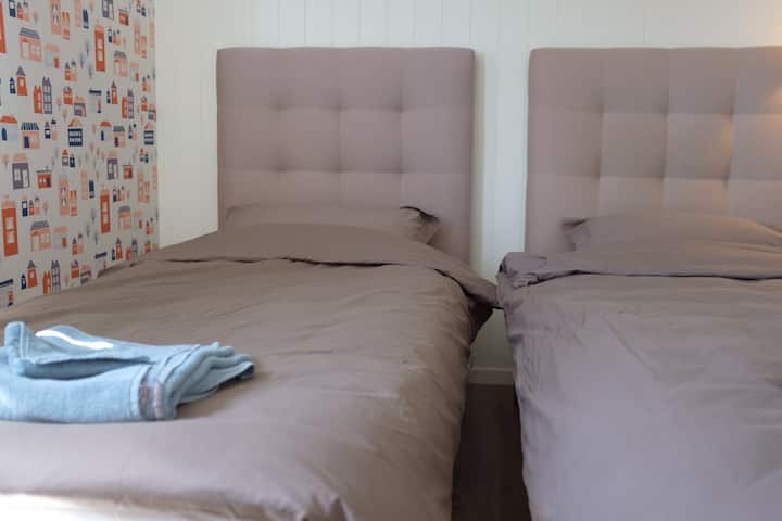 Bed room 4. Two single beds or you can put them together and make one dubble 