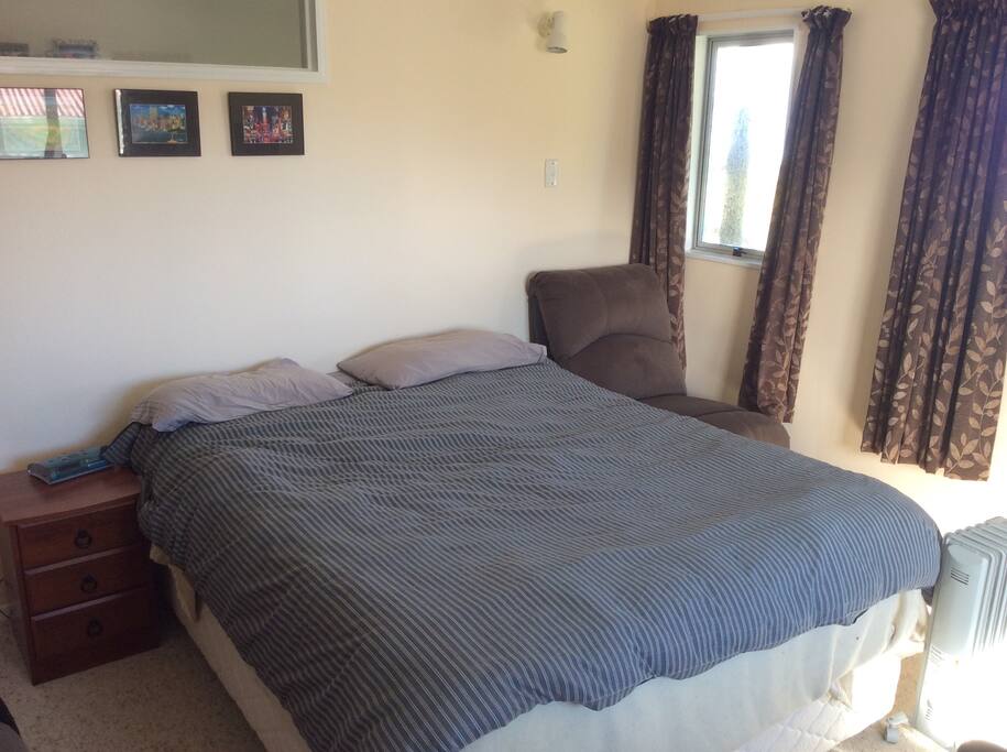Bedroom with queen bed