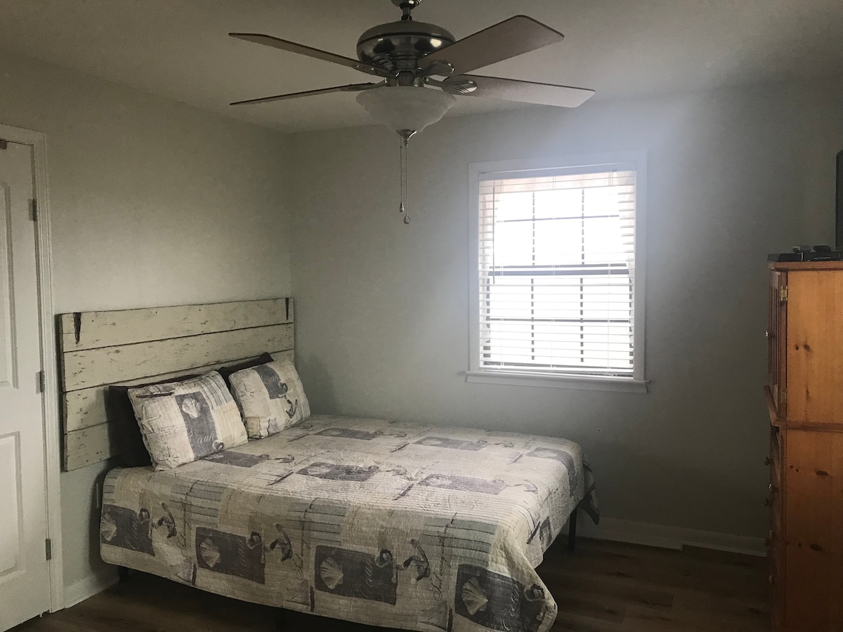 Hlavná spálňa s manželskou posteľou