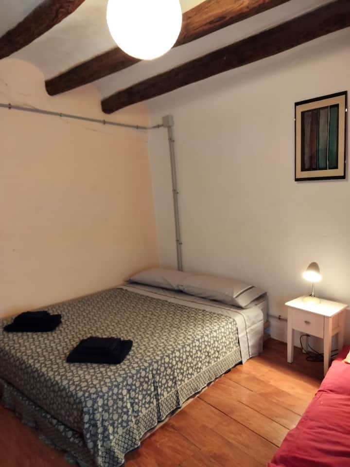 ห้องนอนที่ 2 บนชั้น