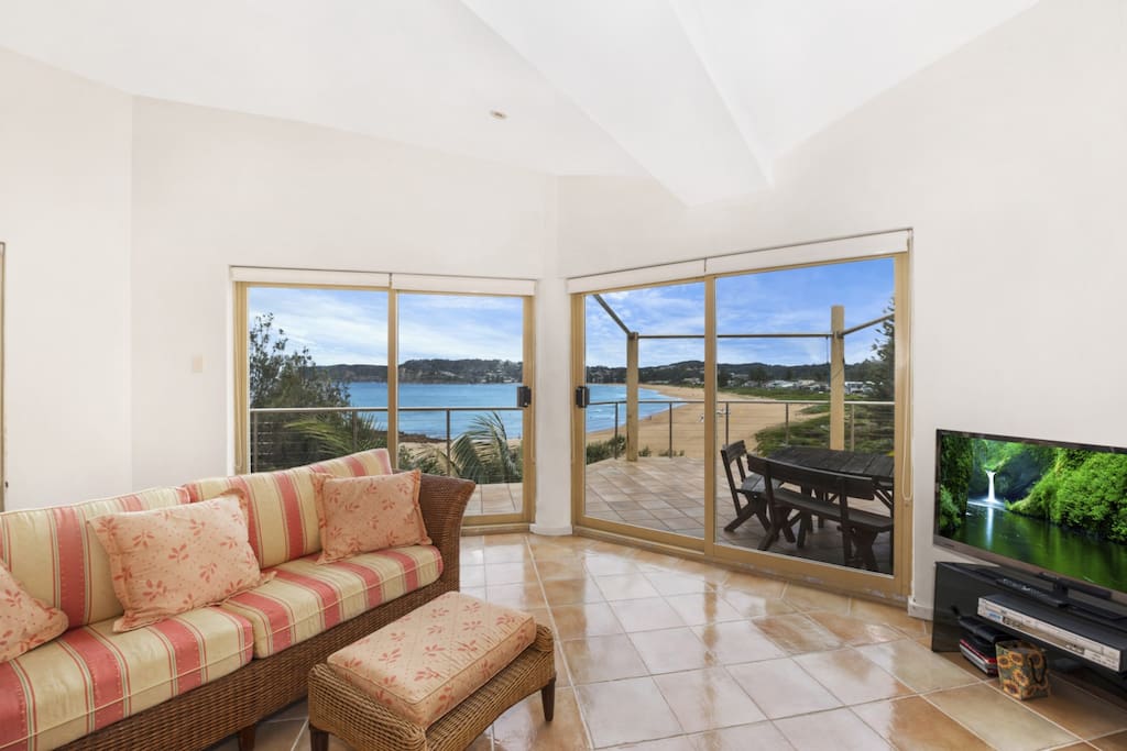 Spacious and bright living area