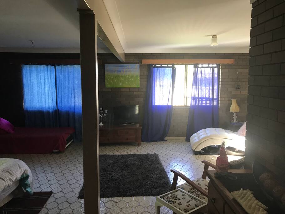 The lounge room offers nice open space,along with all the mod cons including T.V, DVD, lounge chairs,