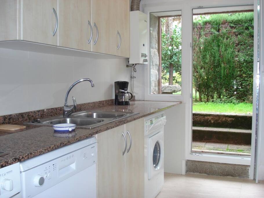 Cocina equipada en forma L