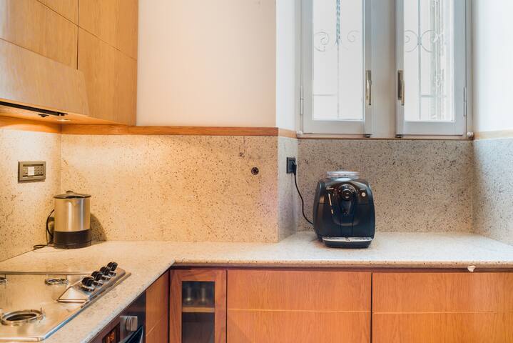 Luxury apartment piazza Navona- Campo de fiori gallery image 5