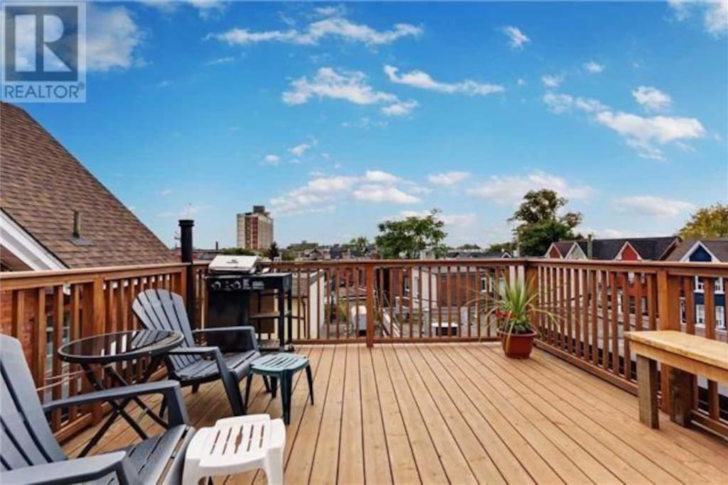 south view from rooftop deck