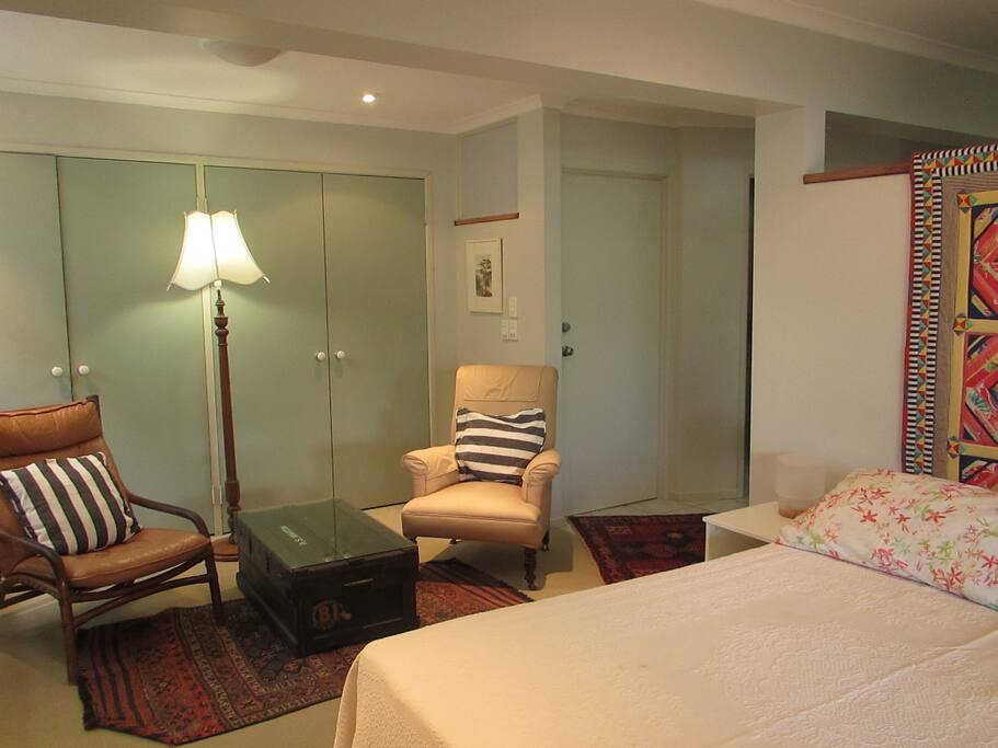 Bed/sitting room