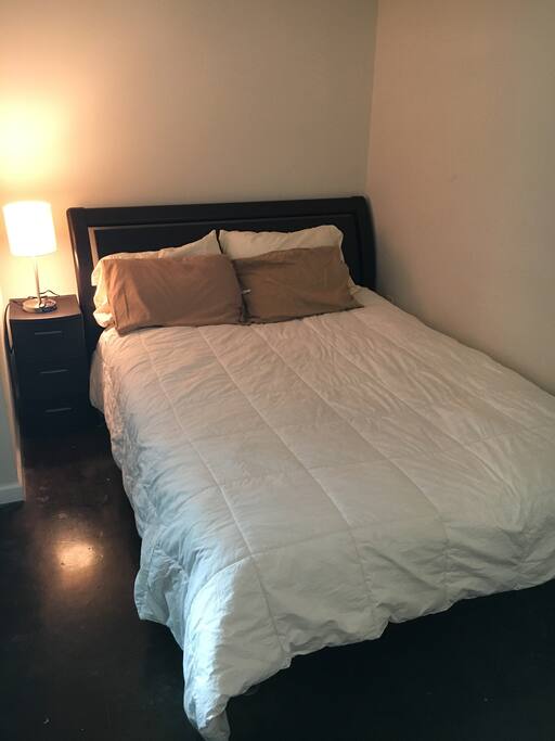 Queen size bed