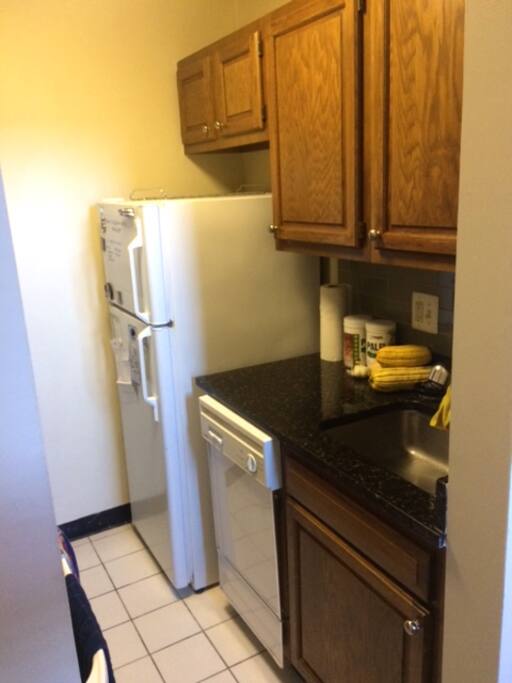 Kitchen continued..