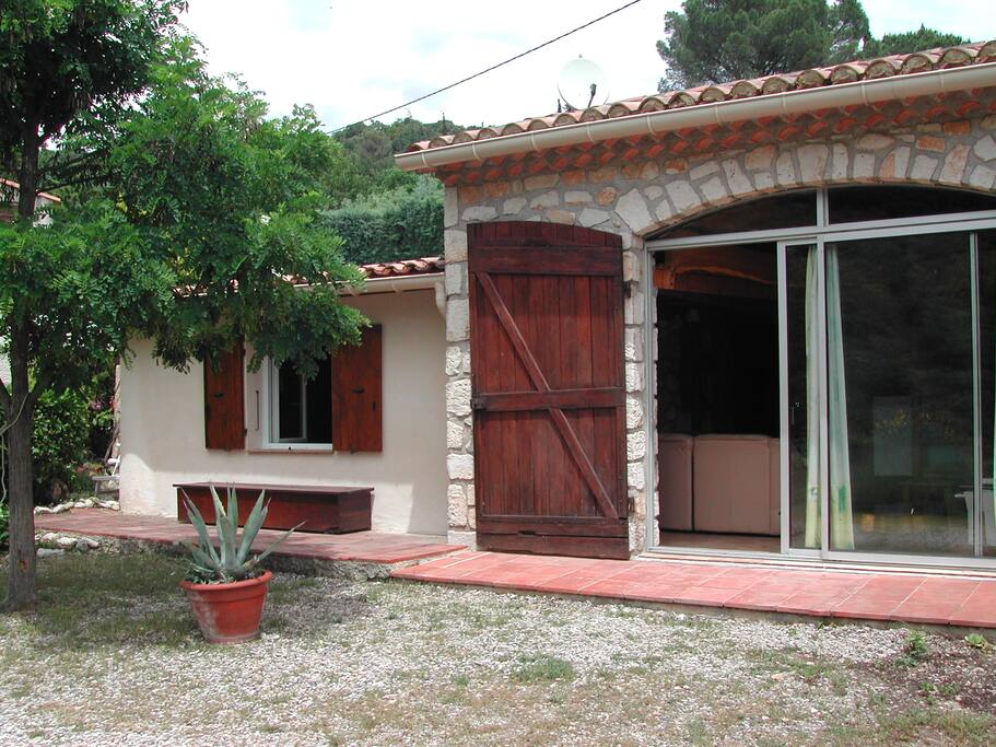 Façade