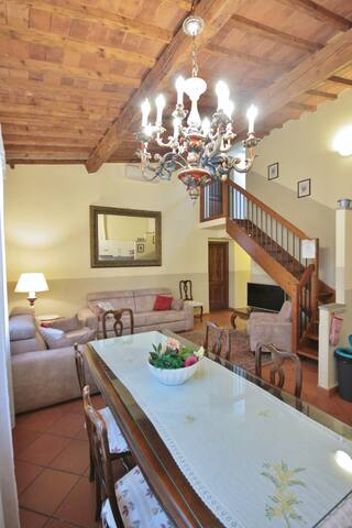 “Grande Pepi” – Luxury in the heart of Florence! gallery image 2