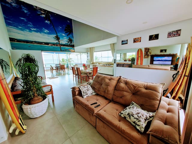 Entire home with 2 bedrooms in Guarapari - Cobertura Frente ao Mar Meaípe Lazer completo