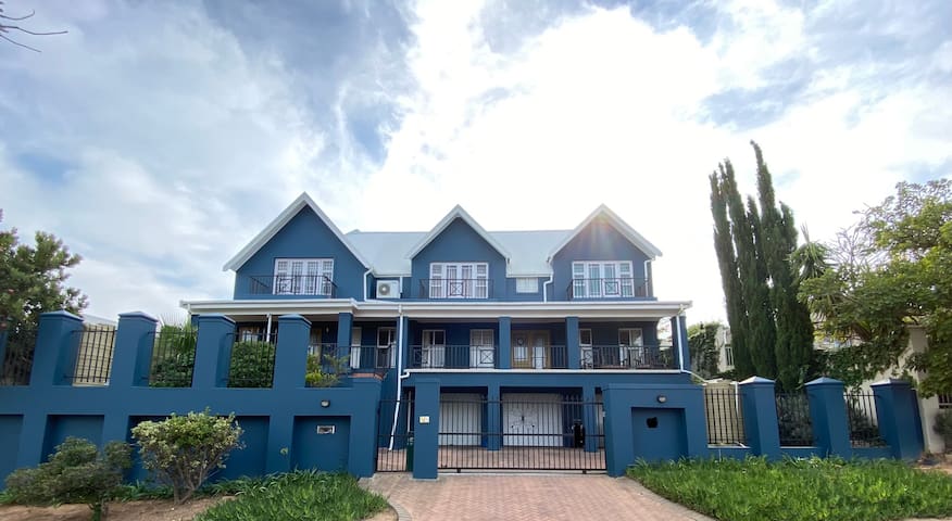 Die Blou Huis – Heldervue -Somerset West