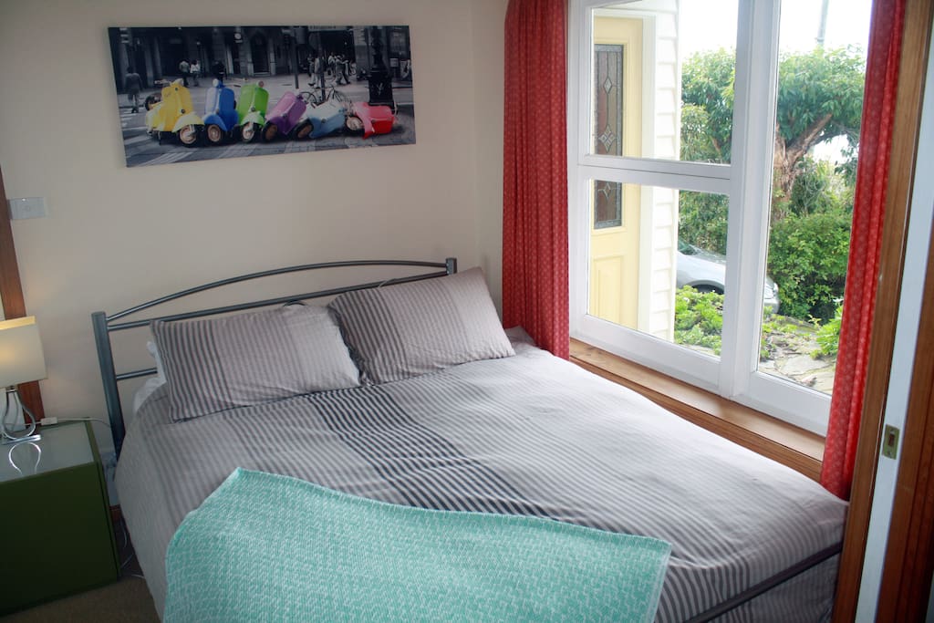Large Queen Size Bed with Harbour Views