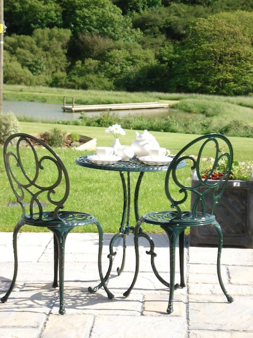 Sit out on the patio and see all the wildlife with a glass of wine or two!