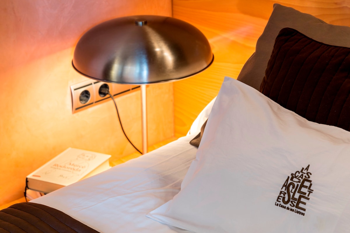 detaj i dhomës së gjumit të dy