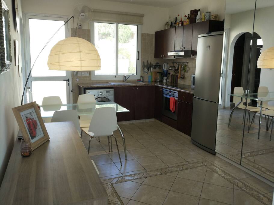 Kitchen, living room