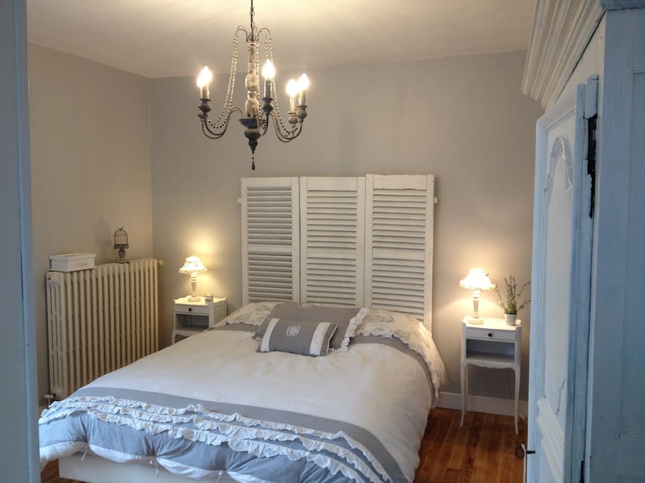 Double bedroom on 1st floor, Chambre Bocage.