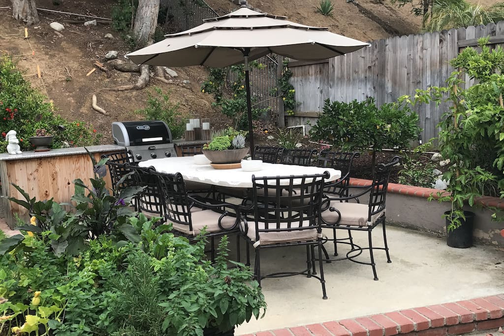 Outdoor eating area