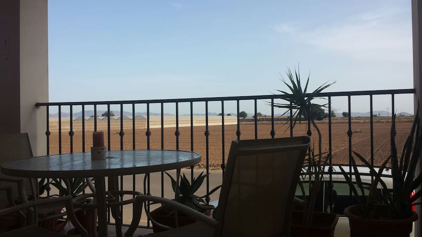 2 bedroom apartment in a peaceful spot