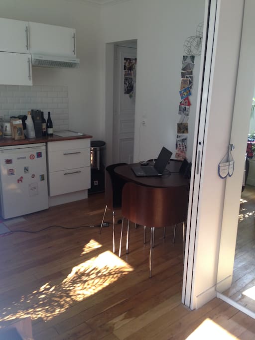 Salon vu de la chambre