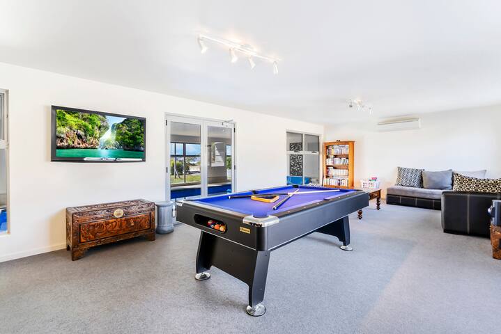 Paradise Point – Tamar Valley w/ heated pool gallery image 5