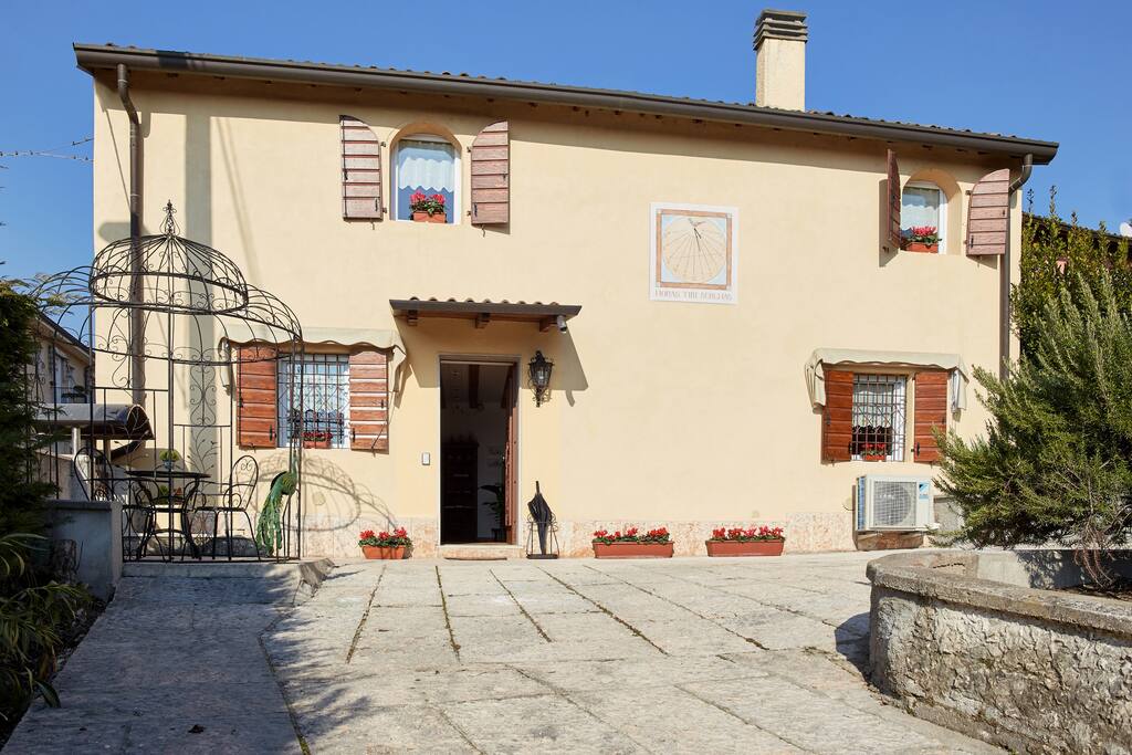 B&B CASTEL MONTORIO