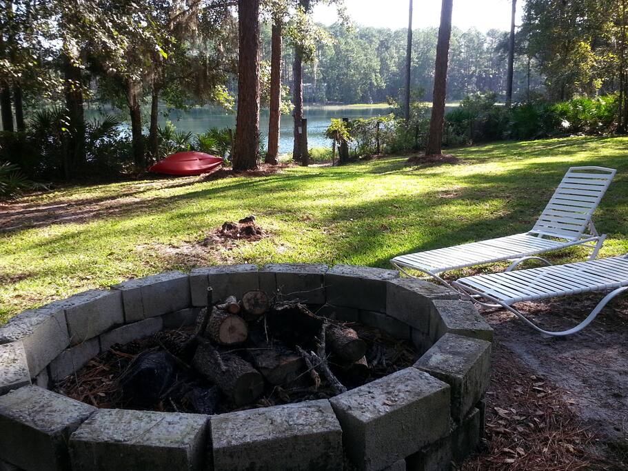 Perfect place to relax and enjoy a campfire. So quite and peaceful.