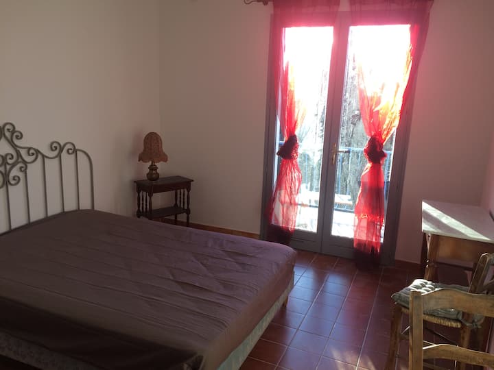 חדר שינה 4 (קומת קרקע) מיטה אחת 140, מרפסת 2