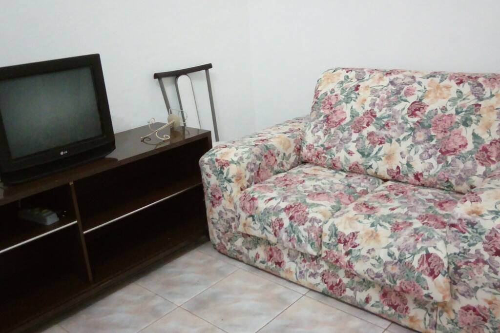 Sala de estar conjugada a cozinha