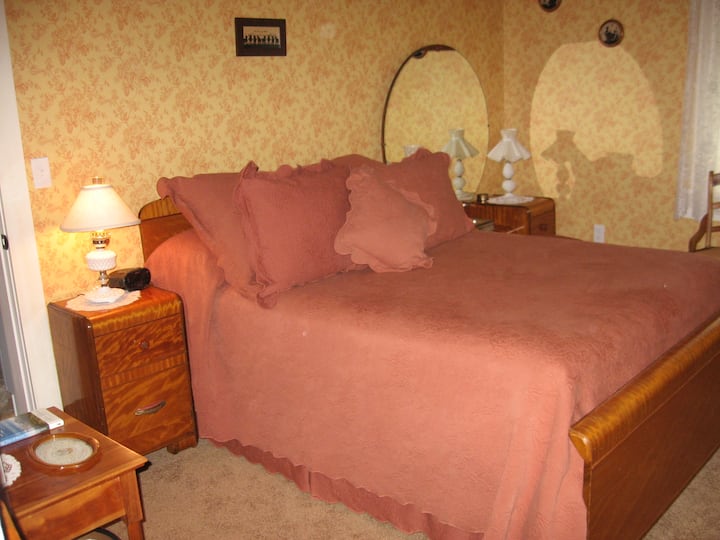 Спалня с пълен размер