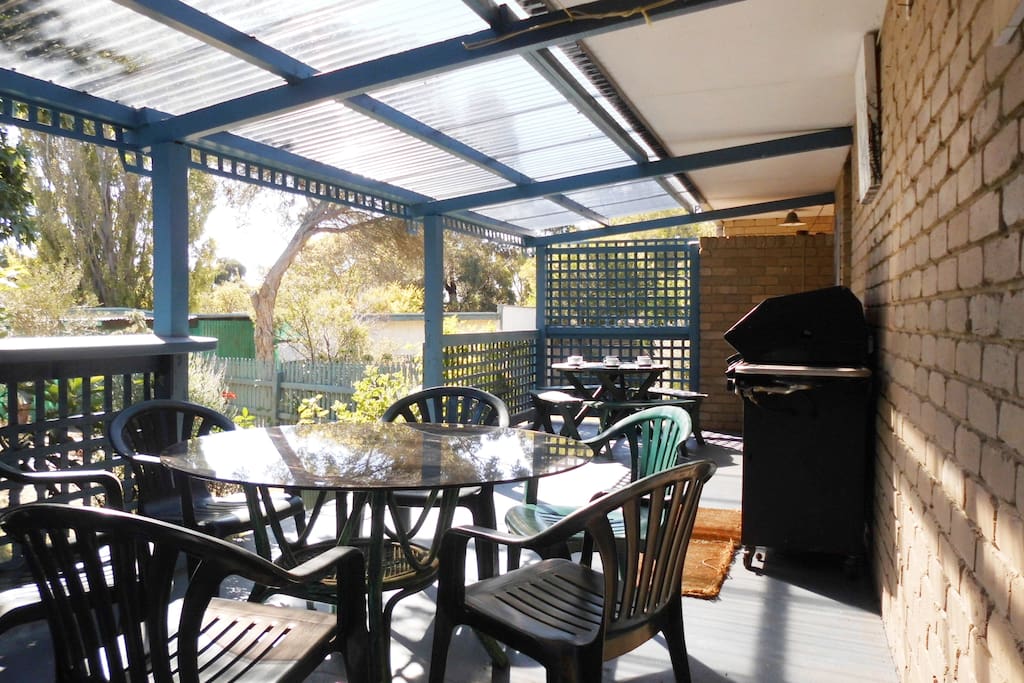 AL FRESCO AREA BBQ