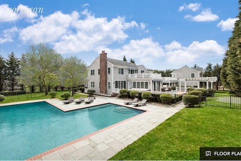 Huge Island Getaway Pool HotTub Walk To Beach
