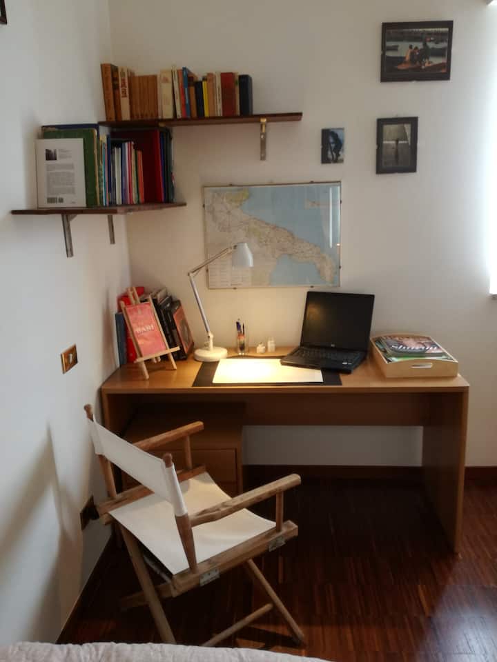 Cozy Single Room Bari Apartments for Rent in Bari, Puglia, Italy