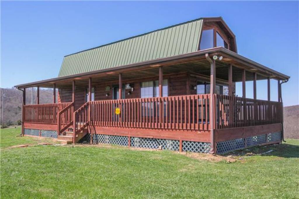 Cabin on the Appalachian Cabins for Rent in Christiana, Tennessee, United States