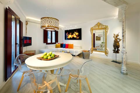 Airbnb con mejor rendimiento: ART CHAPIZ II-Sunny Apartment-Albaicin. Parking!!! en Granada