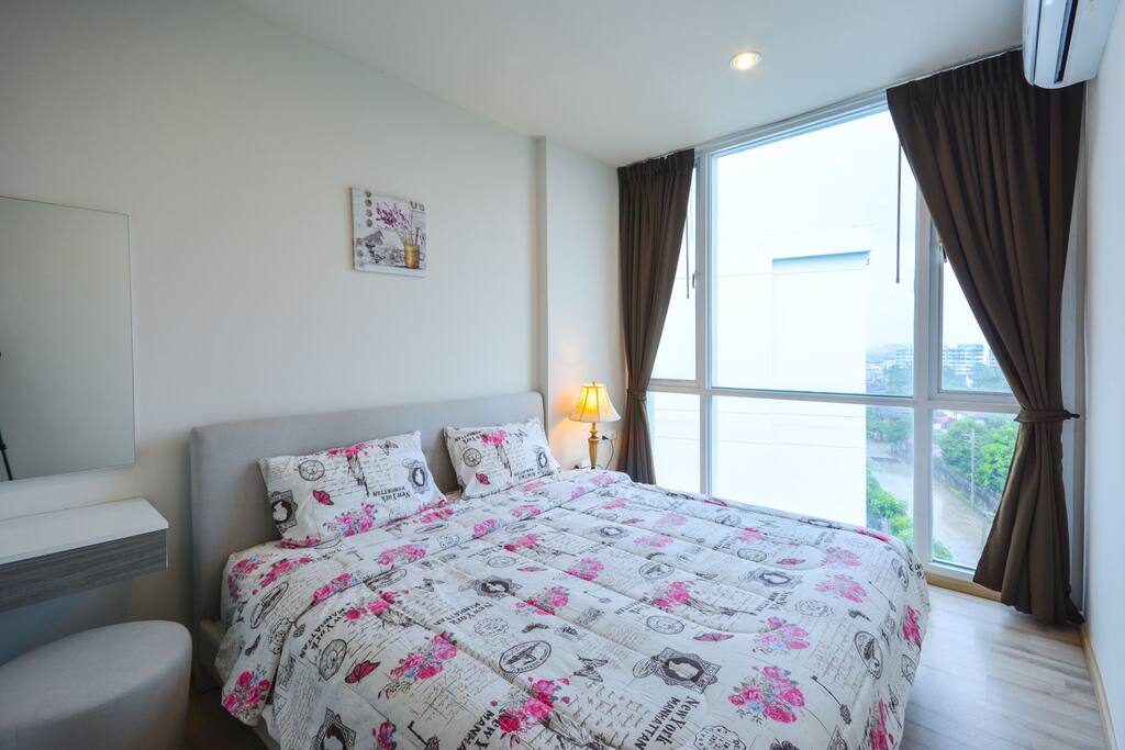 Comfortable king size bed