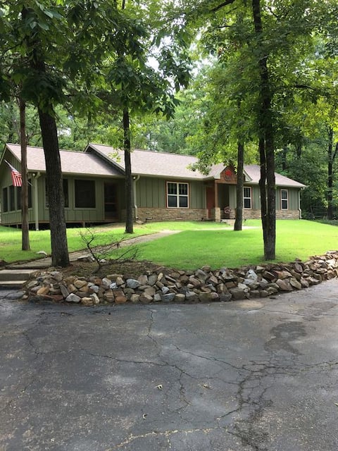 Newer Lake Greeson Cabin