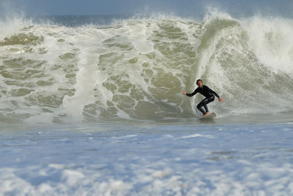 Les vagues de la côtes sauvage à 10 minutes