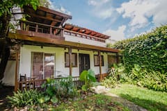 Charming+wood+house+in+Antigua+Guat