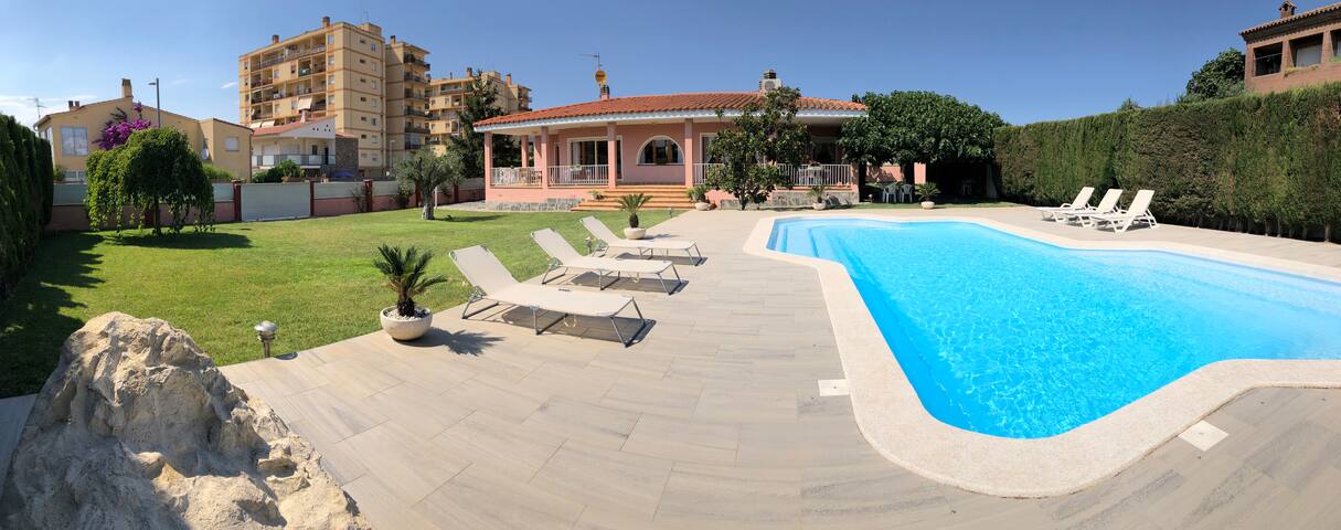 La Casa de Roses gallery image 2