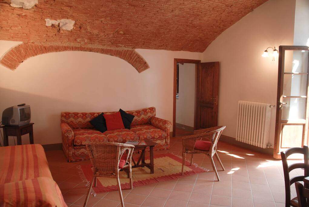 salotto con volta in mattoncini rossi
