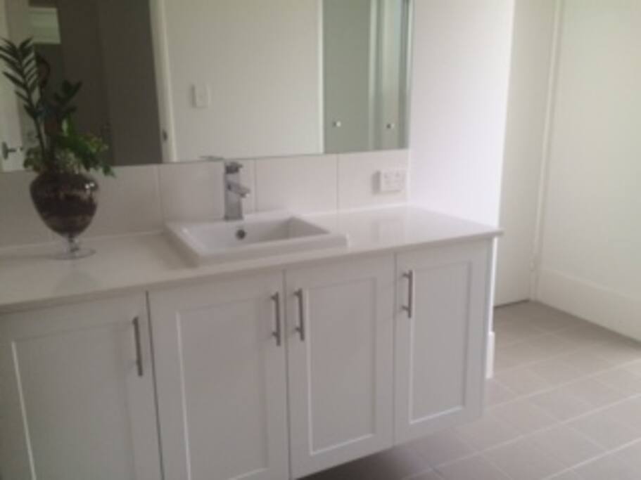 Private shower room